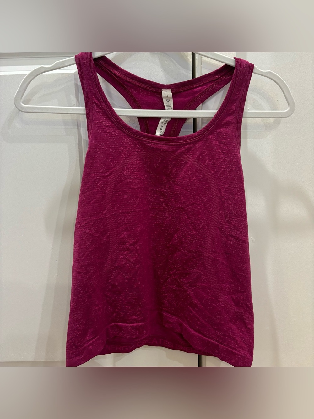 Lululemon magenta racerback workout tank top